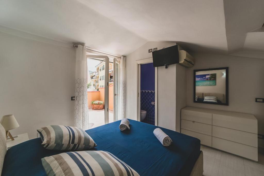 Molly Apartment Porto Santo Stefano  Exteriör bild